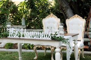 Letrero de Madera Personalizado con Nombre de Familia, Letras Recortadas, Decoración para Mesa de Boda - Product Image 3