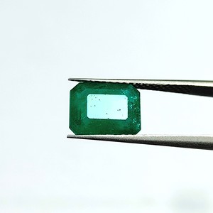 Émeraude octogonale verte de 4,46 carats provenant de Zambie, pierre précieuse non montée - Product Image 2