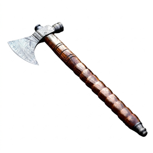 Manche en palissandre de hache Tomahawk en acier damassé sur mesure avec gaine en cuir. - Product Image 1