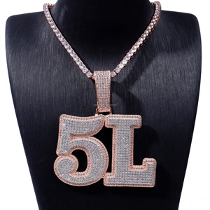 Colgante de Diamante de Corazón Creado en Laboratorio con Cadena de Oro Sólido de 14K Chapada en Oro Rosa, Moissanita Certificada por IGI, Regalo de Aniversario para Esposas - Product Image 1