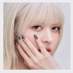 Pestañas postizas Ollio Korean K-Beauty Pearl Scara Shop, paquete individual de extensiones de pestañas, estilo spiky, hechas en Corea. - Product Image 3