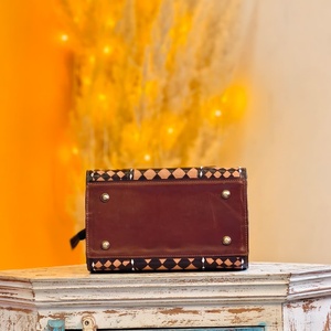 Brown Black Color Checkered Diamond Pattern Hand Tooling Florals Carved 100% Genuine Leather Material High Quality Waterproof - Product Image 3
