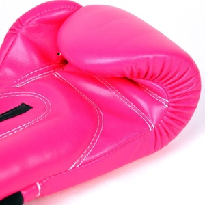 Gants de boxe Fairtex roses 12 oz avec fermeture Velcro, gants d'entraînement à doigts entiers unisexes - Product Image 4
