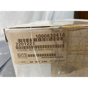มอเตอร์สเต็ปเปอร์ LAM 1000833414, รุ่น M092-FD302, 113323 - อุปกรณ์และอะไหล่เซมิคอนดักเตอร์ระดับโลกที่เชื่อถือได้ - Product Image 1
