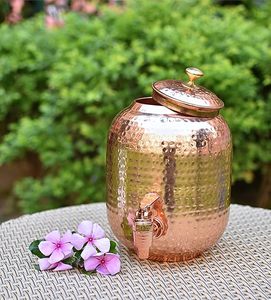 Distributeur d'eau en cuivre martelé pour l'extérieur, conteneur de boissons froides avec couvercle et robinet - Product Image 1