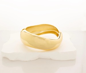 Bracelets en résine au design minimaliste, ajustement fin, couleur unie, prix d'usine en gros - Product Image 1