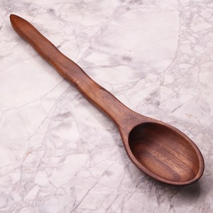 Cuillère de cuisine en bois naturel, fabriquée à la main, manche long, design minimaliste, cuillère de service en bois massif pour soupe, café, miel - Product Image 1