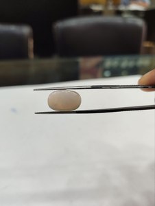 Opale naturelle australienne blanche de coupe ovale 7,02 carats certifiée sans doublet - Product Image 6