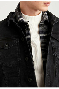 Trendy Winter Men's <b>Denim</b> <b>Jacket</b> Shearing Process Ripped Turn Down Collar Eco-Friendly Waterproof Windproof - Product Image 6
