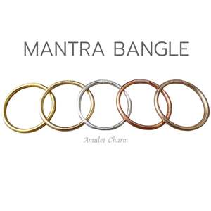 Bracelets bouddhistes multicolores, imperméables et doux, fabriqués en Thaïlande par la communauté thaïlandaise, en PVC et feuille d'or. - Product Image 2