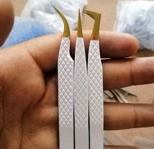 Vired Impex High Quality Serrated Tip Stainless Steel Curved Tweezers for 3D Volume Eyelash Extensions - Product Image 6