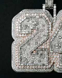 Collier Pendentif Initial de Luxe en Argent 925 Plaqué Or avec Micro-Pavé de Moissanite et Chaîne à Maillons, Bijou Tendance Sertie en Bezel - Product Image 2