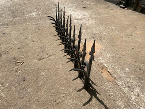 Clôture de jardin en fer forgé peinte, moderne et luxueuse, panneau décoratif pour villa, cour et aménagement extérieur, fabriqué au Vietnam - Product Image 2