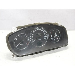 Tableau de bord d'occasion authentique pour Mercedes-Benz W124 (1997-2014) - Référence 8020011190 - Product Image 3