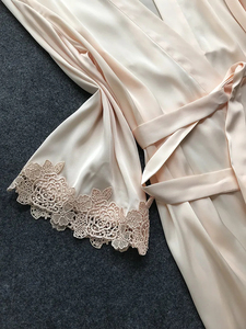 Ensemble de pyjamas en satin pour femmes, taille élastique, avec détail nœud, idéal pour l'été, l'automne et le printemps – Grande Vente - Product Image 3