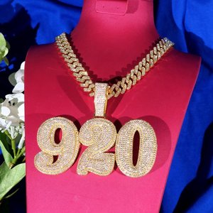 Collier Pendentif Personnalisé avec Initiales Serties de Diamants Moissanite, Style Hip Hop Bling, Bijoux pour Hommes - Product Image 3