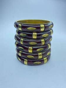 Bracelets de qualité supérieure plaqués or, de forme ronde et au look tendance, en vente par des exportateurs indiens, artisanat métallique en promotion. - Product Image 2