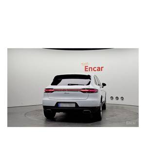 Porsche Macan 2.0 Euro V, Volante a la Izquierda, Asientos de Cuero, 81,794 km, Cámara Trasera - Product Image 4