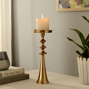 Support de bougie pilier en métal argenté de luxe – Grand chandelier chromé pour réceptions de mariage, dîners romantiques et accents décoratifs pour cheminée - Product Image 3