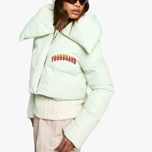 Veste longue matelassée pour femme, manteau durable sur mesure, de qualité supérieure, avec capuche - Product Image 3
