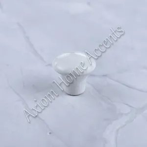 Pomo Minimalista de Porcelana en Forma de Estrella para Cajones y Muebles, de Metal y Cerámica, por Axiom Home Accents - Product Image 2