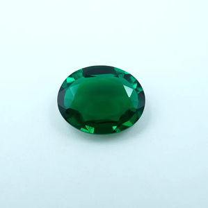 พลอยมรกตแซมเบียสีเขียวทรงรีเจียระไนจาก HAYAAT GEMS พร้อมคุณสมบัติเปลี่ยนสี (2.10 กะรัต 10x8x3.5 มม.) สำหรับทำเครื่องประดับ - Product Image 1