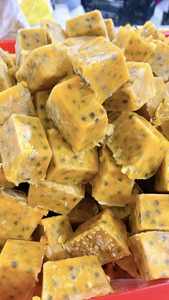 Pulpe et moitiés de fruit de la passion surgelées IQF, qualité supérieure, approvisionnement en vrac du Vietnam - Mme Tarina - Product Image 3