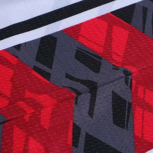 Tenues respirantes fabriquées au Pakistan pour les équipes, avec logo personnalisé, couleur unie, 100 % polyester, uniforme de basketball. - Product Image 3