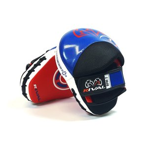 Paire de mitaines de boxe Rival Focus RPM-100 en cuir bleu et rouge, équipement d'entraînement durable toutes saisons, angle de poignet de 15 degrés - Product Image 3
