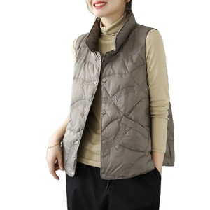Manteau long en molleton noir de style coréen pour femmes taille XL veste de gilet d'hiver avec manches bouffantes matelassées vêtements d'hiver imprimés - Product Image 3