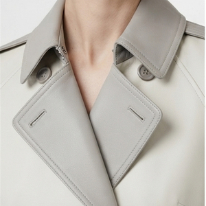 Manteau long en cuir pour femme, style trench, de qualité supérieure, avec col rabattu, vente en gros - Product Image 4