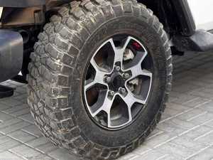 จี๊ป แรงเลอร์ สปอร์ต ปี 2024 รุ่นใหม่ เครื่องยนต์เบนซิน 3.6 ลิตร V6 สีขาว ภายในเบาะหนังสีขาว ล้อแม็ก R21 เทอร์โบ พวงมาลัยซ้าย เกียร์อัตโนมัติ - Product Image 4