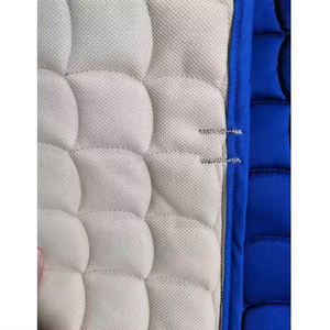Almohadilla de Montar a Caballo Personalizada de Tela Satén con Forro de Polialgodón de Excelente Calidad - Product Image 4
