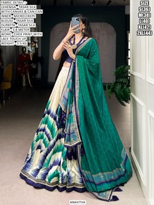 Lehenga Royal Noir Festif - Product Image 2