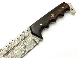 Couteau de cuisine utilitaire artisanal en acier Damas avec manche en bois foncé, outil de préparation - Product Image 5