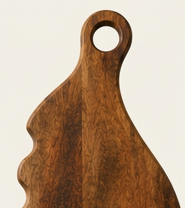 Tabla de Cortar de Madera de Mango Irregular Personalizada con Borde Ondulado, Tabla de Cocina para Cortar Alimentos con Acabado en Nogal, Tabla de Charcutería - Product Image 4