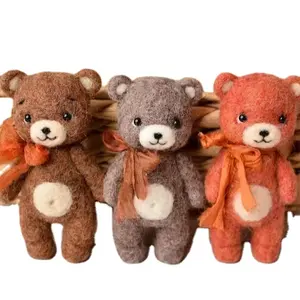मनमोहक टेडी बियर प्रॉप्स - नवजात शिशुओं के लिए ऊनी भालू खिलौना, नरम और फेल्टेड, प्रिय क्षणों के लिए प्यारा पशु खिलौना