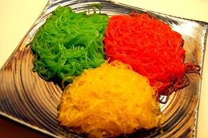 บะหมี่ข้าวแห้งสำเร็จรูป บรรจุถุงสุญญากาศ 500 กรัม สีสันสดใส - Product Image 6
