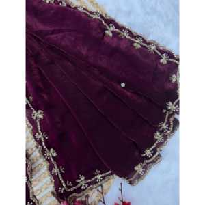 Hermoso Sari de perlas hecho a mano para fiestas y carrera Elegante vestido de fiesta - Product Image 3