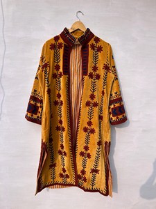 เสื้อแจ็คเก็ตกำมะหยี่สีเหลืองมัสตาร์ดหรูหรา ปักลายดอกไม้สไตล์โบฮีเมียน แขนยาว เหมาะสำหรับฤดูหนาว - Product Image 1
