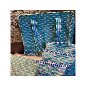 Sacs à main en coton matelassé sac fourre-tout durable matelassé en coton imprimé bloc à main indien - Product Image 1