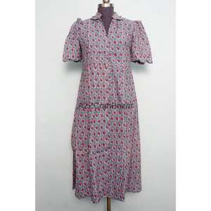 Robe longue en coton à fleurs de qualité supérieure, col en V, coupe ample, pour le printemps et l'été, robe maxi élégante, robe décontractée tendance pour femmes - Product Image 5