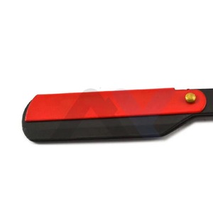 Rasoir de Barbier Professionnel à Lame Unique avec Manche en Bois Rouge, Outil de Rasage Classique à Lame Tranchante, Personnalisable avec Conception OEM - Product Image 4