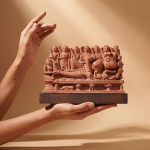 Sculpture de la naissance de Krishna |   Réplique d'art de temple hindou Janmashtami du Xe siècle, rare, provenant d'un musée - Product Image 4