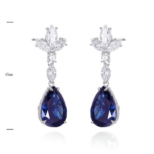 Classic Compromiso CZ Collar Mujer - Product Image 4