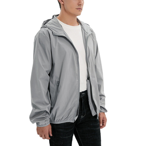 Multiple Pockets Fleece Inner Windproof Outdoor Jackets Low MOQ Outdoor Activities Water Resistant Jacket Light Softshell Jacket - Product Image 6