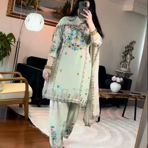 ชุดคุร์ตา/คุรตีสำหรับผู้หญิง แบรนด์ Ramdev Trading ผ้าไหมชินนอนเนื้อหนัก ผสมผ้าจอร์เจตต์ฟ็อกซ์ ปักลาย 5 มม. แห้งเร็ว สไตล์ทันสมัย เหมาะสำหรับงานแต่งงาน/งานปาร์ตี้/งานดิวาลี - Product Image 1