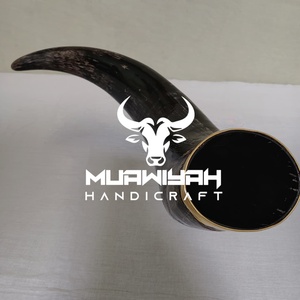 Cuernos de buey Vikingos de la mejor calidad con acabado natural y anillo de latón, estilo vikingo, ecológicos y de cuerno natural. - Product Image 3