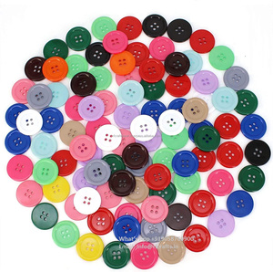 Abrigo de ropa Botones de costura de plástico de resina de 4 agujeros con decoración de encaje Accesorios de ropa para camisas y chaquetas - Product Image 5