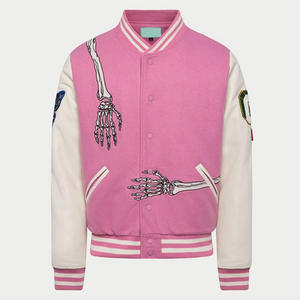 Veste universitaire brodée haut de gamme, vêtement d'extérieur personnalisé avec surpiqûres décoratives et graphismes personnalisés - Product Image 1